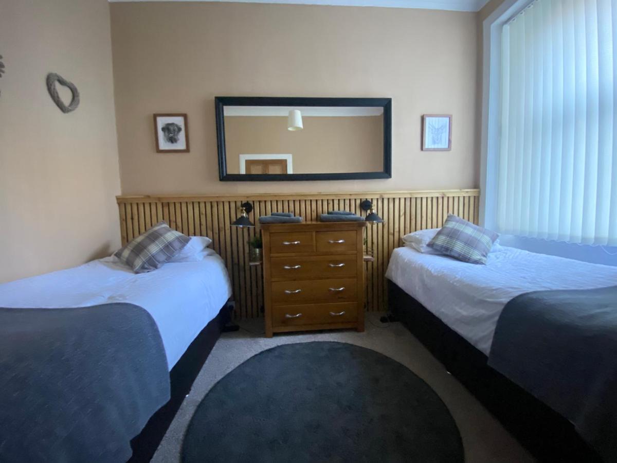 Roy Place Gdn Apartment Campbeltown Buitenkant foto