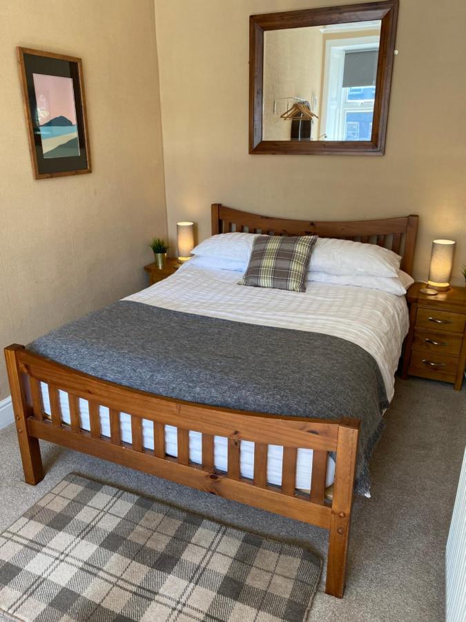 Roy Place Gdn Apartment Campbeltown Buitenkant foto